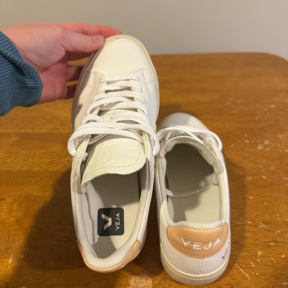 Veja Women's Campo Leather White Sun Peach Sneakers - Picture 4 of 6